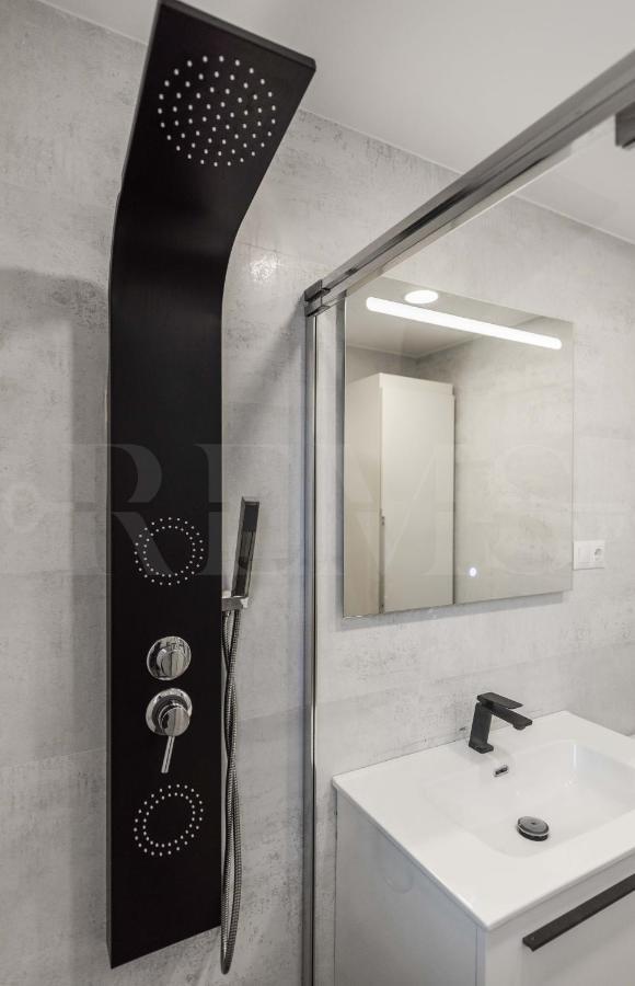 Sunny & Modern Apartment - Center By Rems Málaga Exterior foto
